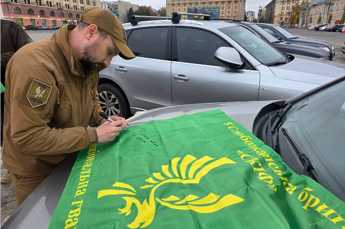 Харківській бригаді «Скіф» передали два автомобілі для виконання бойових завдань
