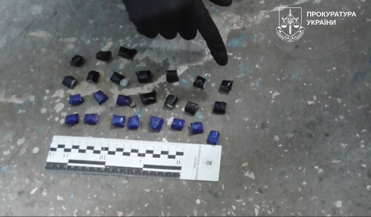 У Харкові засуджено двох наркоділків, один - скоро отримає вирок