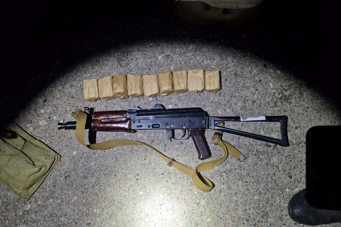 Кінологи бригади «Скіф» затримали авто з великим арсеналом зброї на блокпосту Харкова