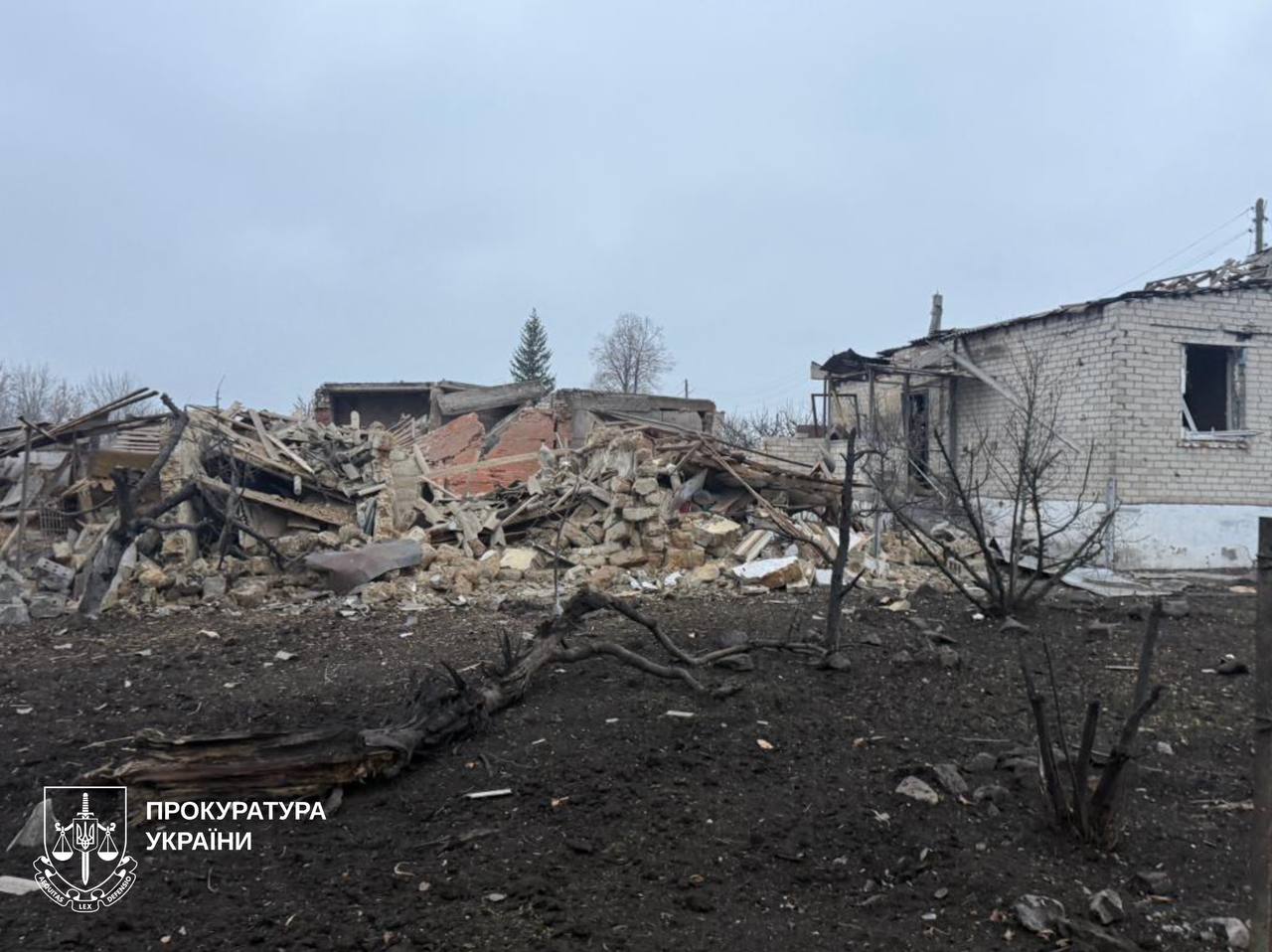 Загарбники гатили по Харкову та області: є постраждалі (фото)