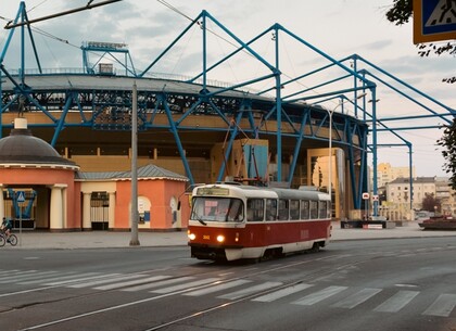 У Харкові змінили маршрути трамваїв і тролейбусів після обстрілів інфраструктури: нові дані