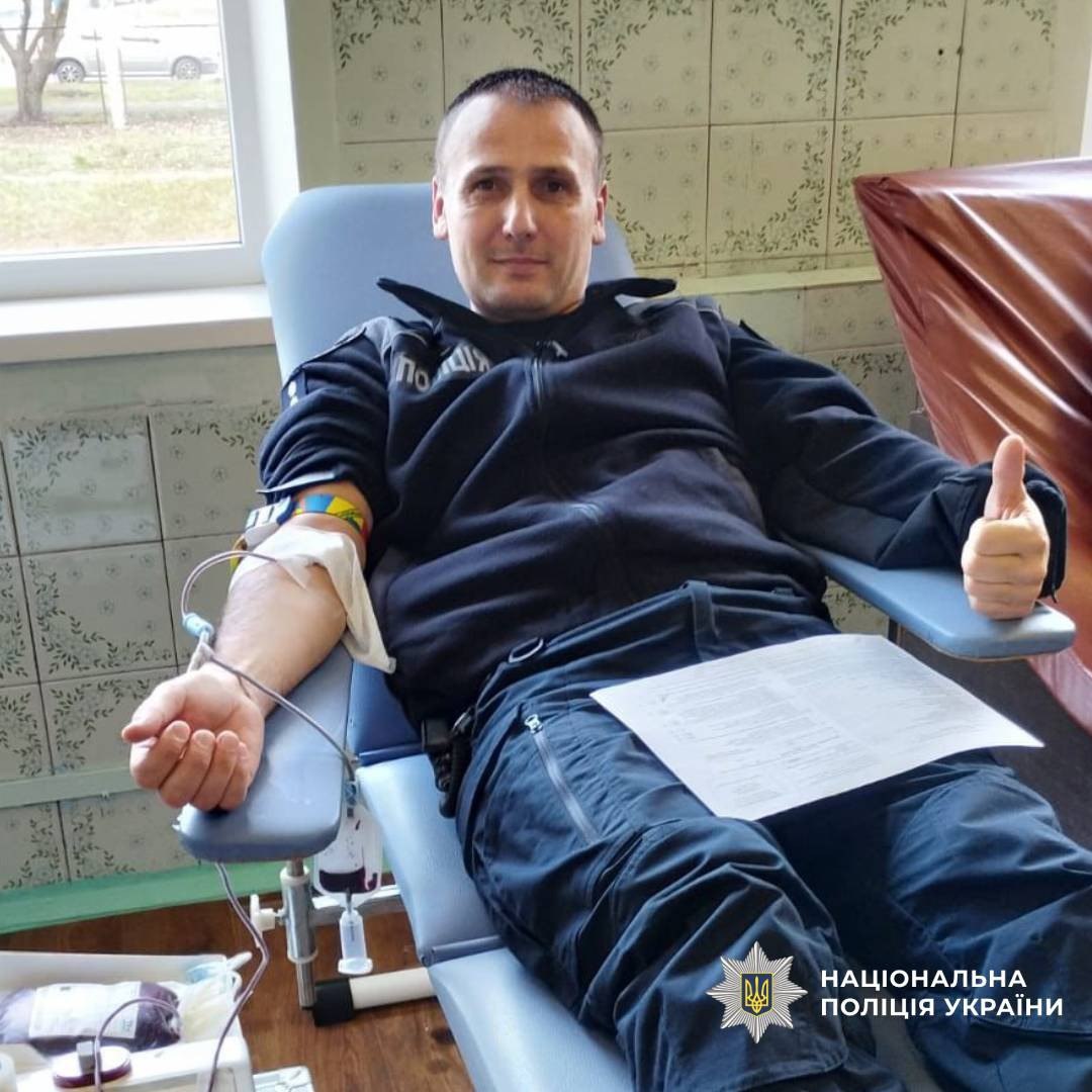 Харківські правоохоронці здали кров для порятунку постраждалих
