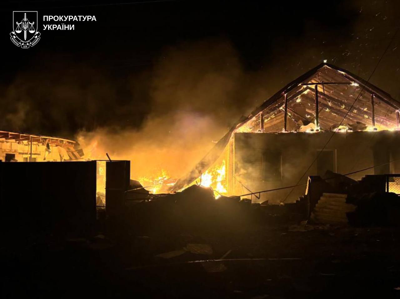 Удар по Мартовому на Харківщині: двоє цивільних поранені після атаки дронами