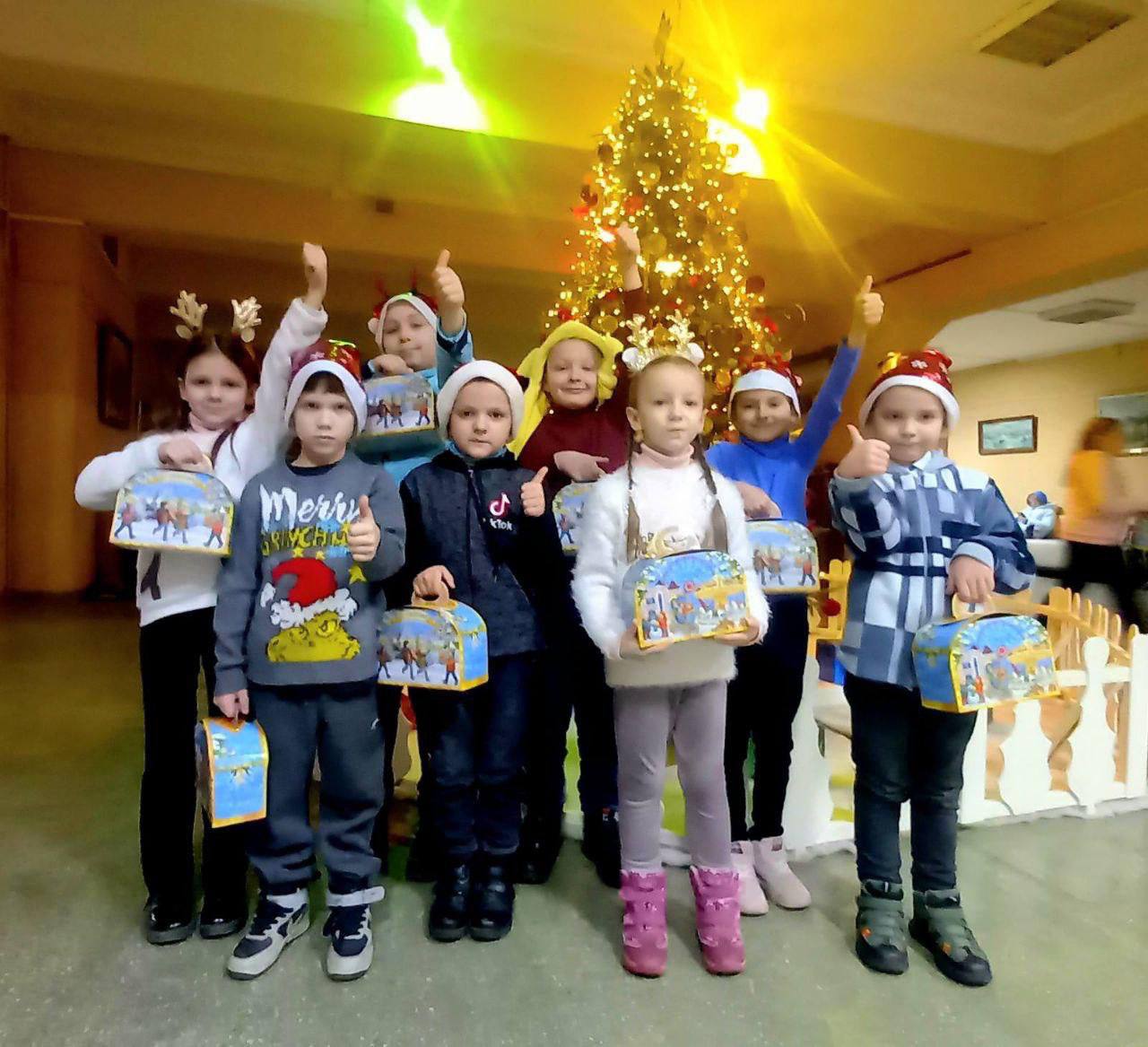 В Індустріальному районі Харкова організували свято для сотень дітей