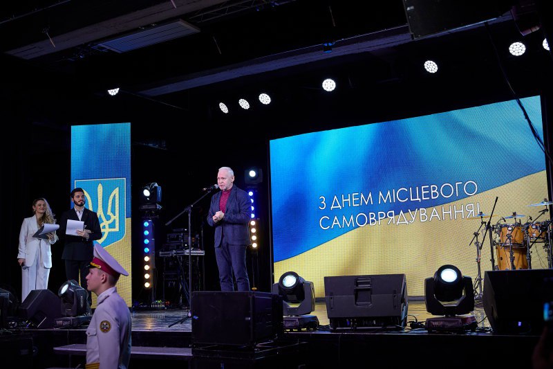 Ігор Терехов відзначив кращих працівників місцевого самоврядування: Новини Харкова