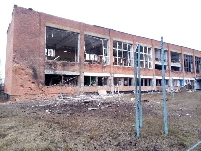 Росіяни атакували Одноробівку на Харківщині: пошкоджено будинки та школу
