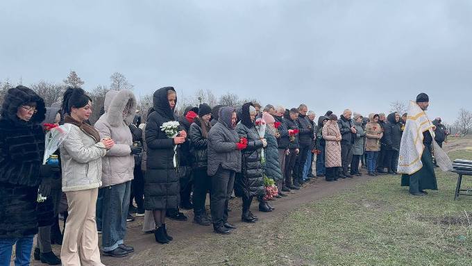 Траурна панахида в Ізюмі за 449 жертв окупації