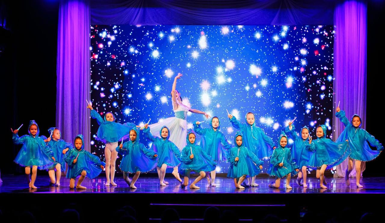 У Харкові презентували казку-балет «Чарівний світ Андерсена» для сотень школярів
