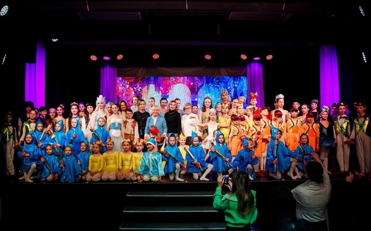 У Харкові презентували казку-балет «Чарівний світ Андерсена» для сотень школярів
