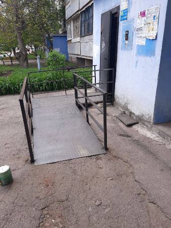 У Харкові за рік встановили 36 пандусів у житлових будинках
