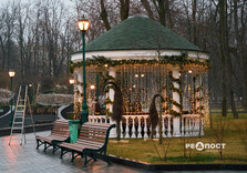 Сад Шевченко у Харкові готують до свят (фото)