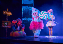 Для дітей з Новобаварського району організували новорічне свято (фото)