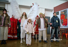 Учні Новобаварського району привітали харків'ян з Різдвом (фото)