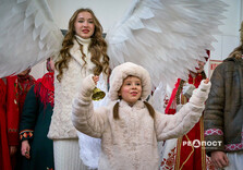 Учні Новобаварського району привітали харків'ян з Різдвом (фото)