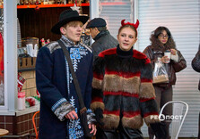 Учні Новобаварського району привітали харків'ян з Різдвом (фото)