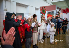 Учні Новобаварського району привітали харків'ян з Різдвом (фото)