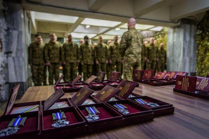 Бійців бригади «Скіф» НГУ нагородили під час робочого візиту командування