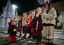 У Харкові ввечері ходили колядники (фото)