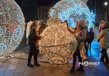 У Харкові засяяла святкова ілюмінація (фото)