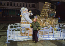 У Харкові засяяла святкова ілюмінація (фото)