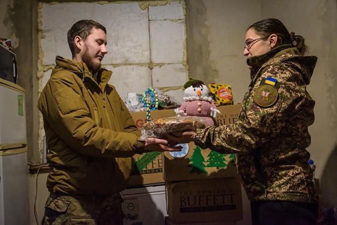 Новини Харкова: школярі передали подарунки бригаді «Скіф»