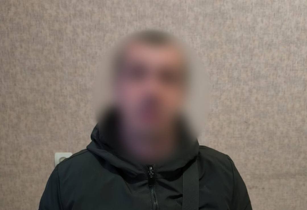 Погарбував людину в під’їзді та спійманий злодюга: Новини Харкова