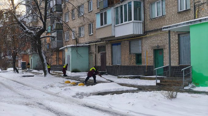 Новини Харкова: як прибирають сніг взимку