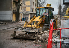 У Харкові продовжуються роботи на місці влучання російських ракет (фото)