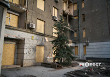 У Харкові продовжуються роботи на місці влучання російських ракет (фото)