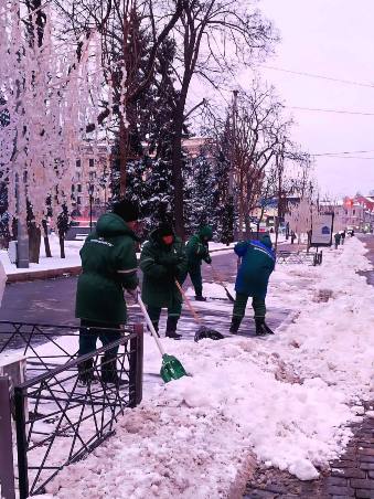 Новини Харкова: триває прибирання снігу