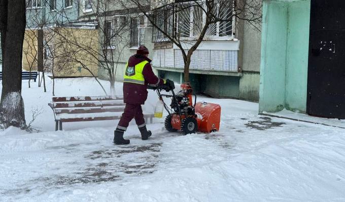 Новини Харкова: триває прибирання снігу