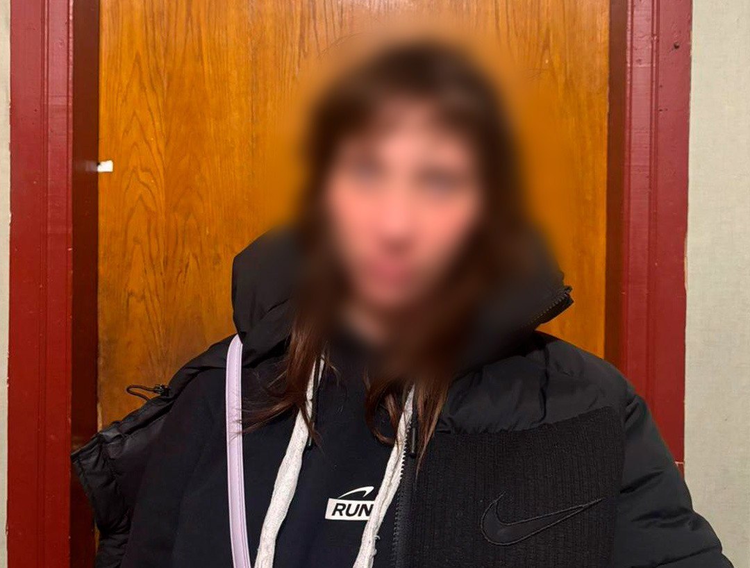 У Харкові затримали жінку, яка підозрюється у розповсюдженні синтетичних наркотиків