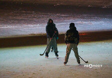 Харків'яни зробили ковзанку під відомим мостом (фото)