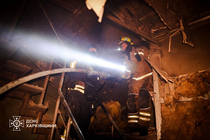 Новини Харкова: пожежа після удару БпЛА по приватному будинку