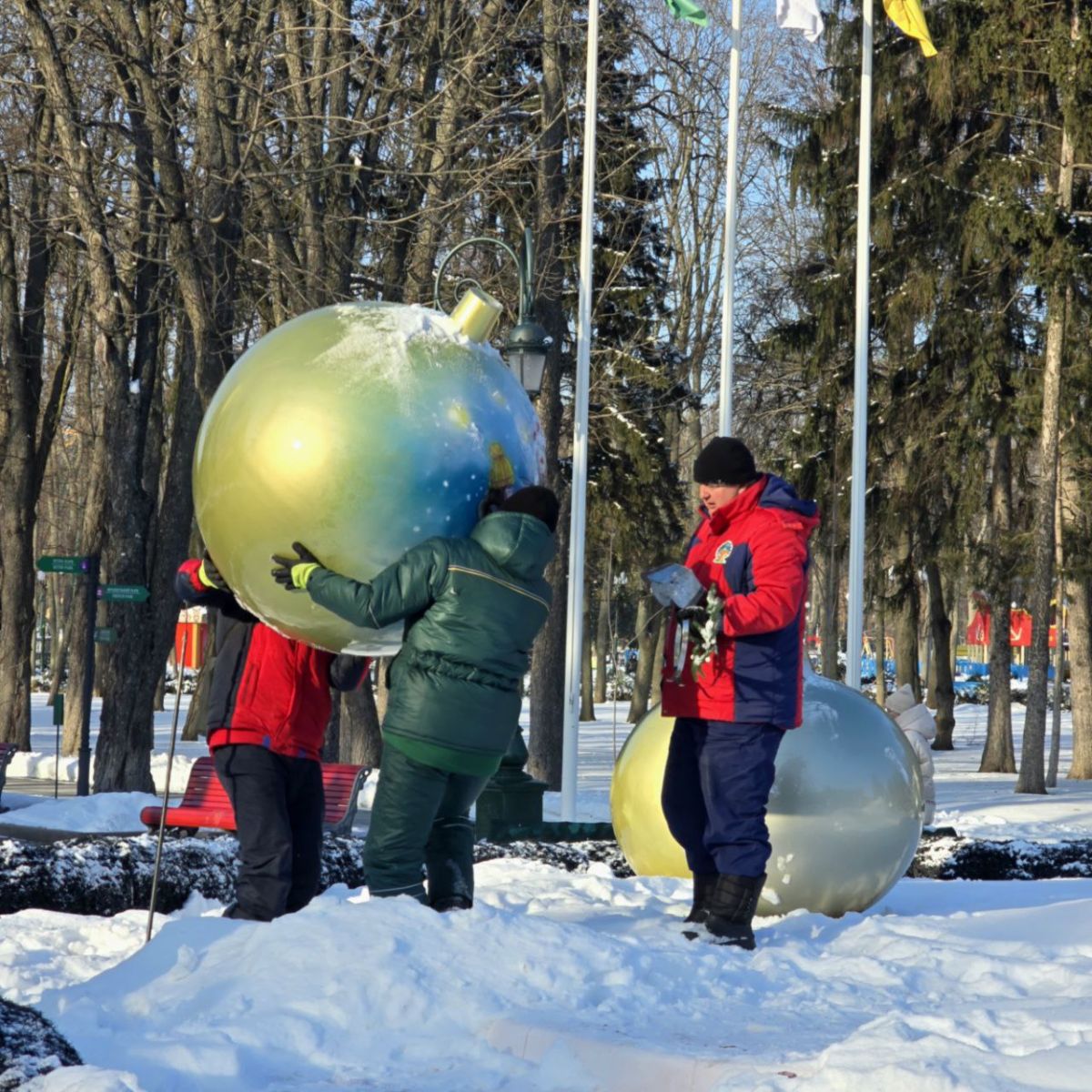 У Харкові почали демонтаж святкових декорацій