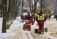 У Харкові проводяться сезонні снігоприбиральні роботи (фото)
