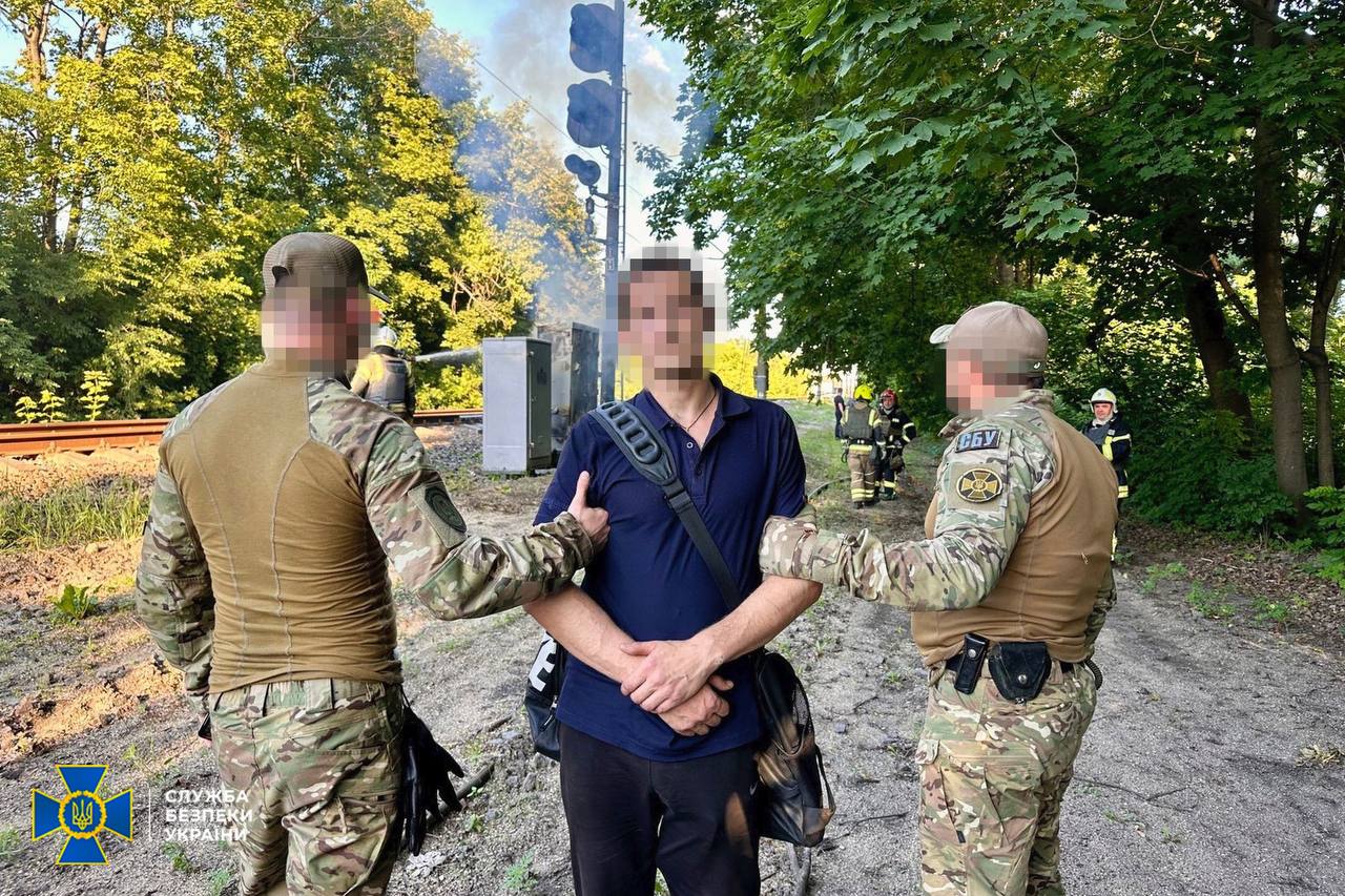 17 років тюрми: в Харкові засудили диверсанта, який підпалював об’єкти залізниці на замовлення рф