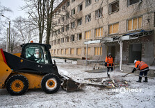 В Індістріальному районі Харкова усувають наслідки масованої ворожої атаки (фото)