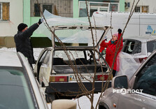 В Індістріальному районі Харкова усувають наслідки масованої ворожої атаки (фото)