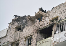 В Індістріальному районі Харкова усувають наслідки масованої ворожої атаки (фото)