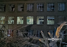 Наслідки ворожого обстрілу в Індустріальному районі Харкова (фото)