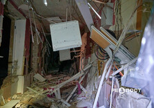 Наслідки ворожого обстрілу в Індустріальному районі Харкова (фото)