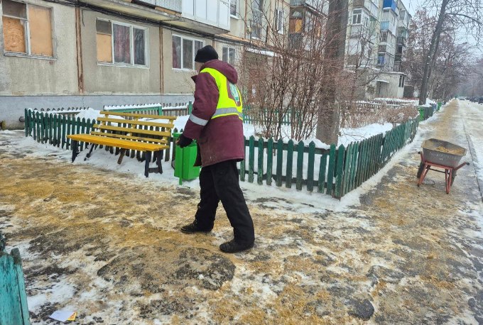 Новини Харкова: боротьба з ожеледицею на дорогах