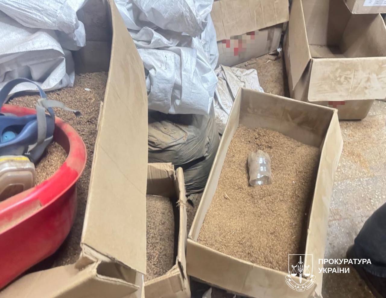 У Харківській області ліквідовано підпільний цех з незаконного виготовлення сигарет