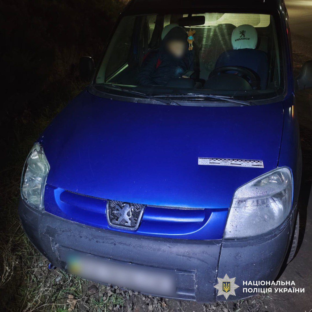 На Чугуївщині водій Peugeot травмував пішохода на переході