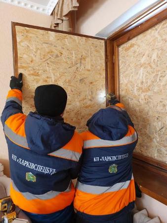 Новини Харкова: наслідки обстрілу в Нвобаварському районі