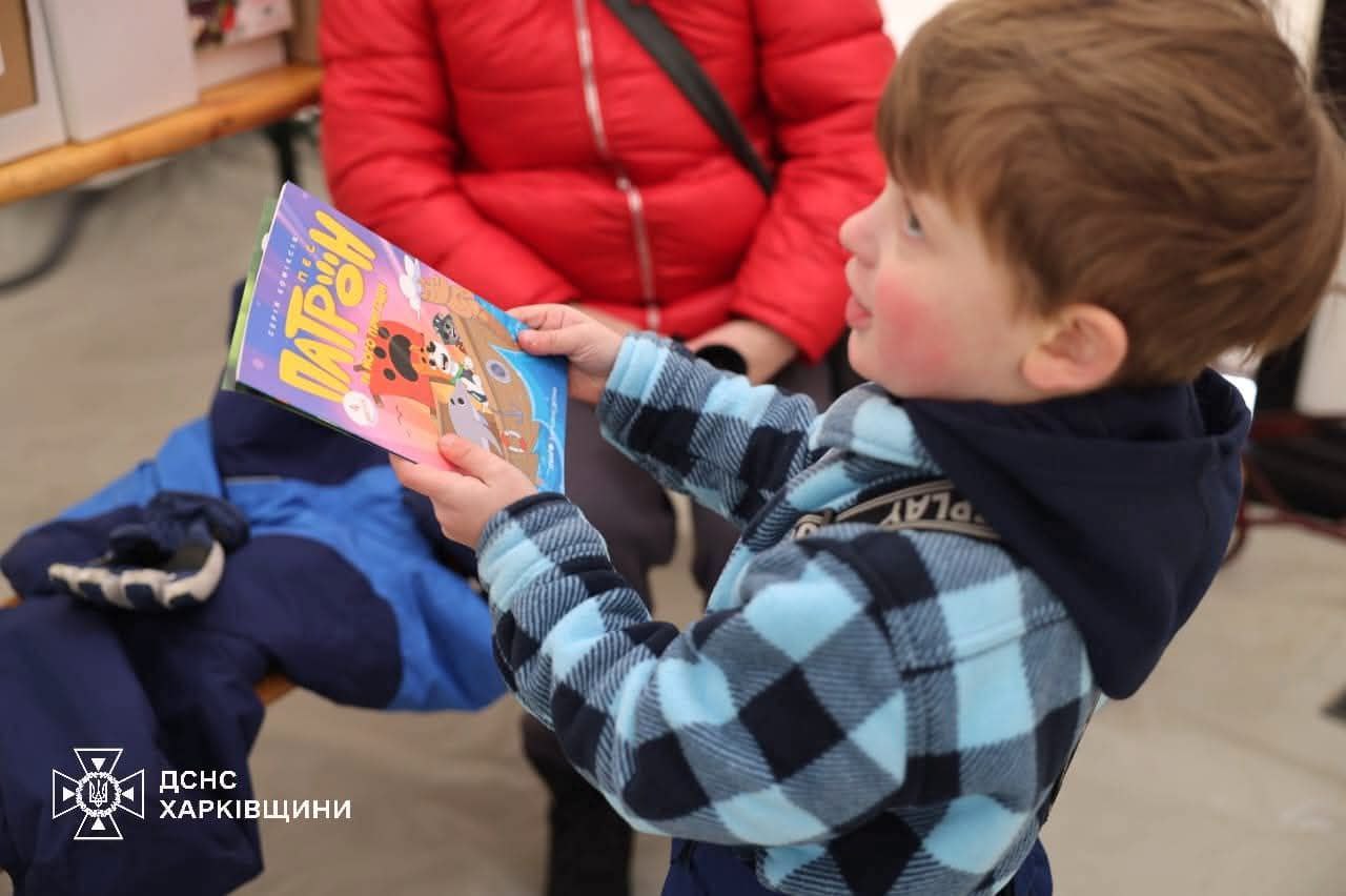 Харківські рятувальники розгорнули мобільні Пункти незламності