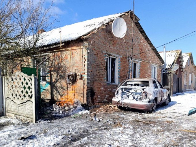 На Харківщині документують наслідки обстрілу родини
