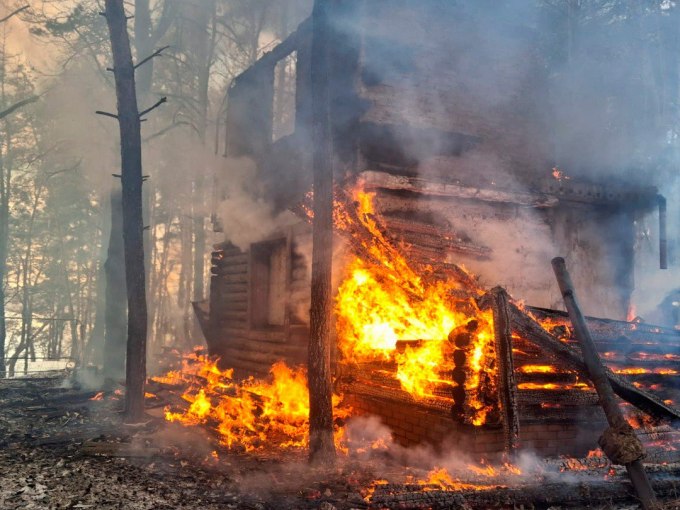 Поліція Харківщини задокументувала наслідки обстрілів