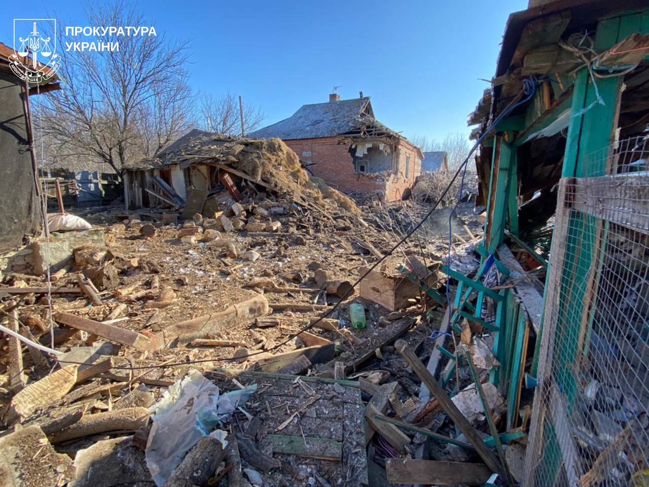 Окупаційна армія атакувала три райони Харківщини: як виглядають місця влучань (фото)